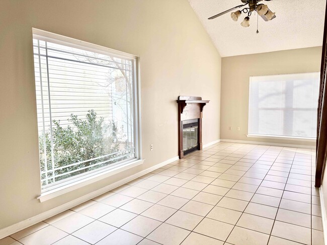 Photo - 5124 Stumberg Ln House