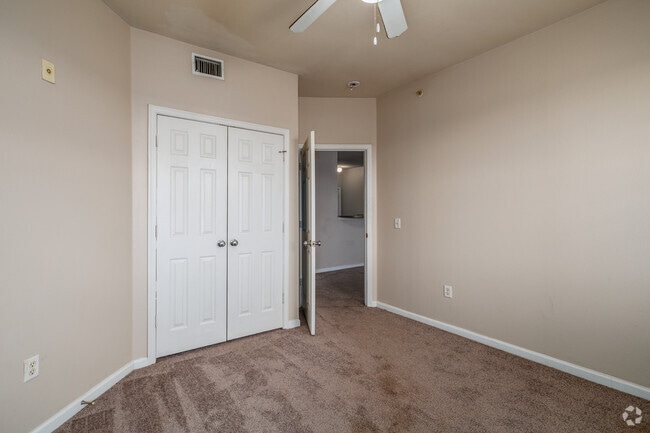 2BR, 2BA - 1,000SF - Second Bedroom - Home Towne At Conway