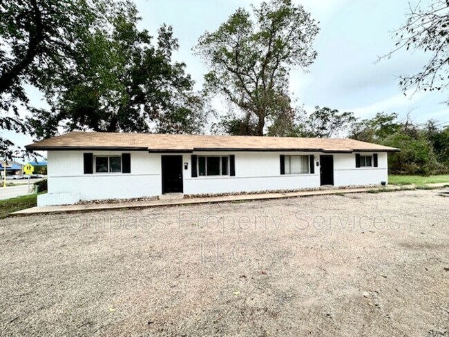 Foto del edificio - 1120 Elm Ave