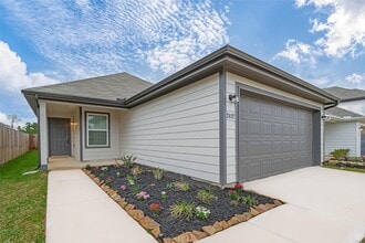 Building Photo - 2412 Cavefish Ct