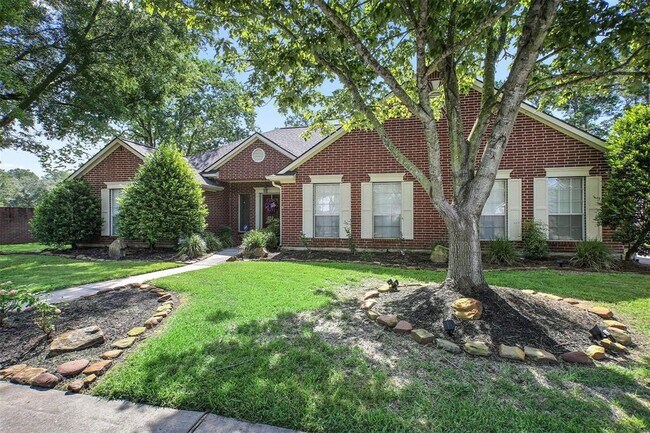Building Photo - 617 Woodview Dr