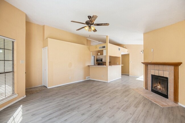 Building Photo - 6600 Brookhaven Ct