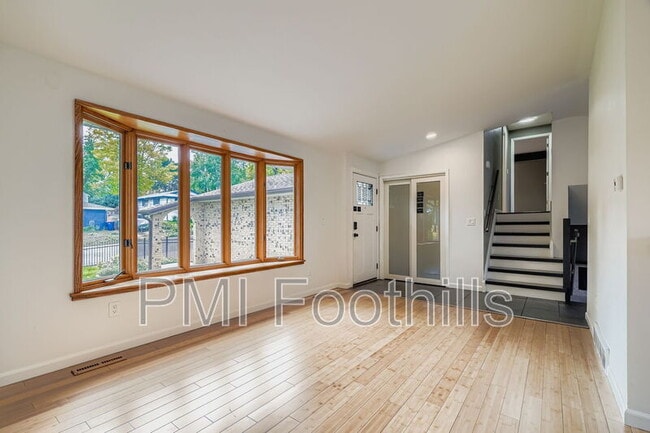 Building Photo - 10909 W 65th Way