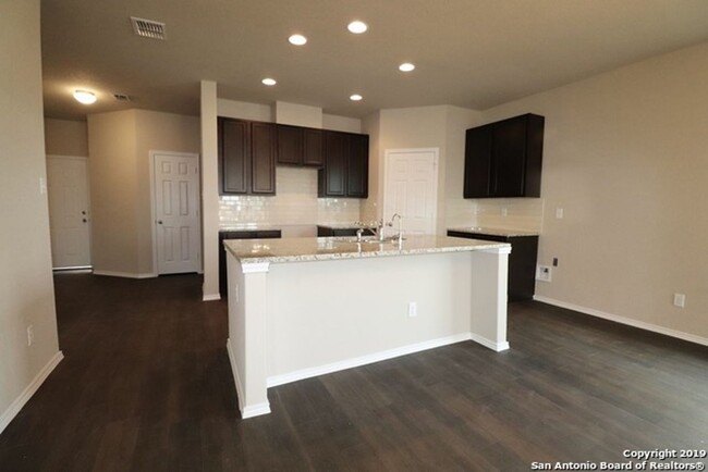 Building Photo - Bella Vista home in Meadow Park! Asbury pl...