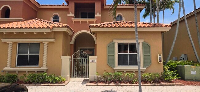 Foto del edificio - 4948 Leeward Ln