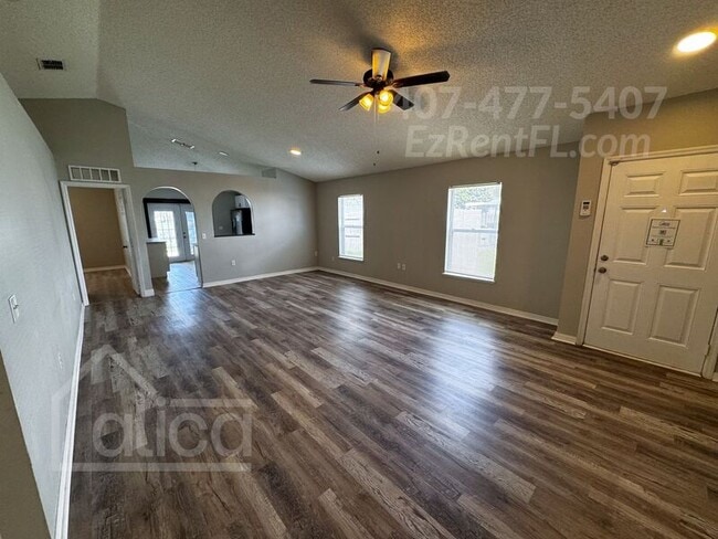 Building Photo - 6581 Gentle Oaks Dr S