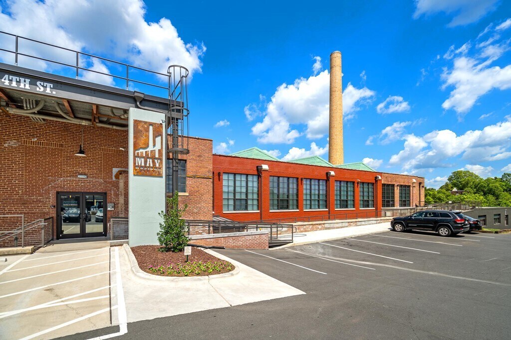 May Hosiery Lofts Apartments in Burlington, NC