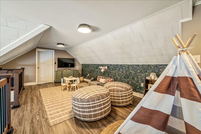 Foto del edificio - 117 Pond Rd