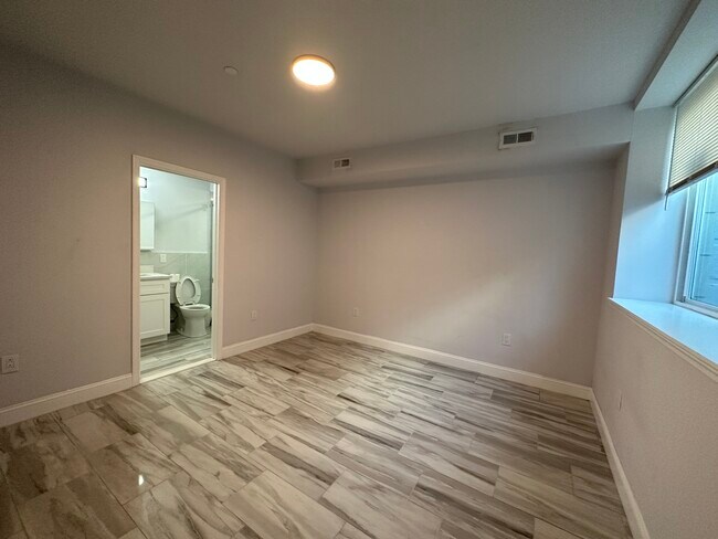 Foto del edificio - 628 N 13th St