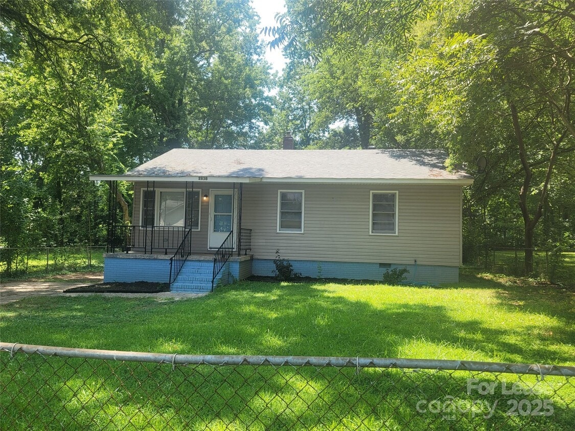 Primary Photo - 2838 Mayfair Ave
