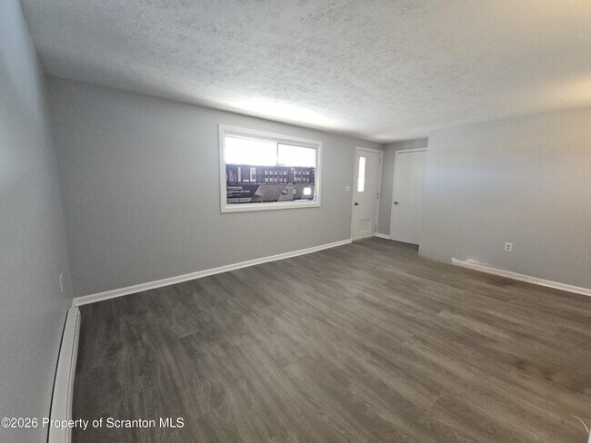 Foto del edificio - 853 Drinker Turnpike