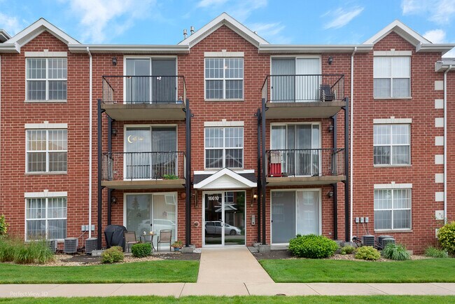 Building Photo - 9810 Liberty Cir
