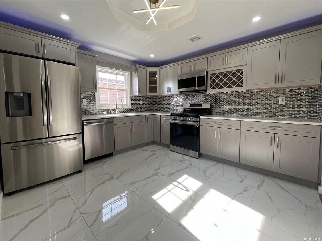 Foto principal - 111-12 221st St