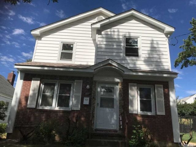 Building Photo - 107 Deepdale Pkwy