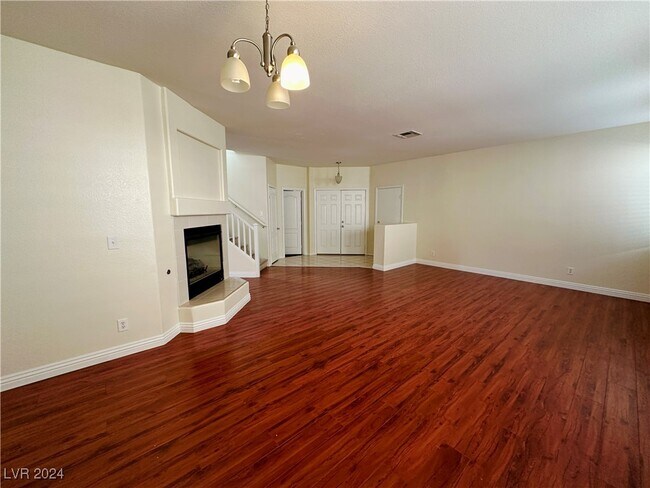 Building Photo - 8830 Palm Creek Ct
