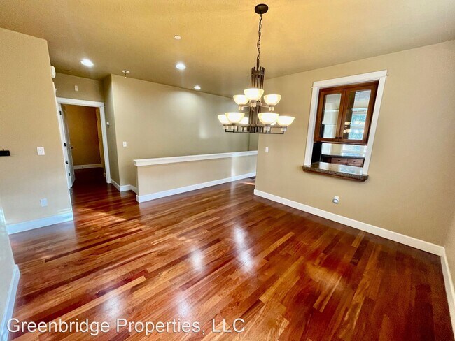 Foto del edificio - 3 br, 2.5 bath House - 8557 SE Bristol Par...