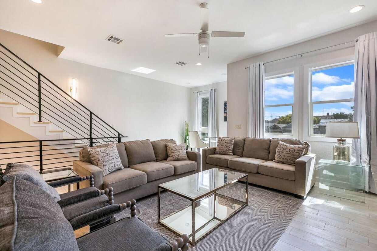 Foto principal - 3737 Bienville Ave