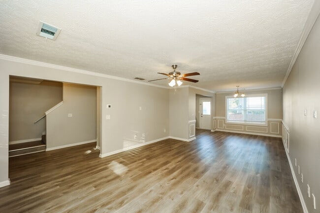 Building Photo - 4414 Rock Valley Dr