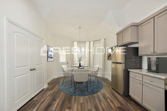 Building Photo - 9557 Rylie Crest Drive