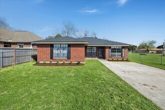 Building Photo - 3513 Barberry Dr