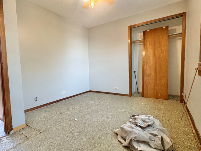 Foto del edificio - 5618 W 64th Pl