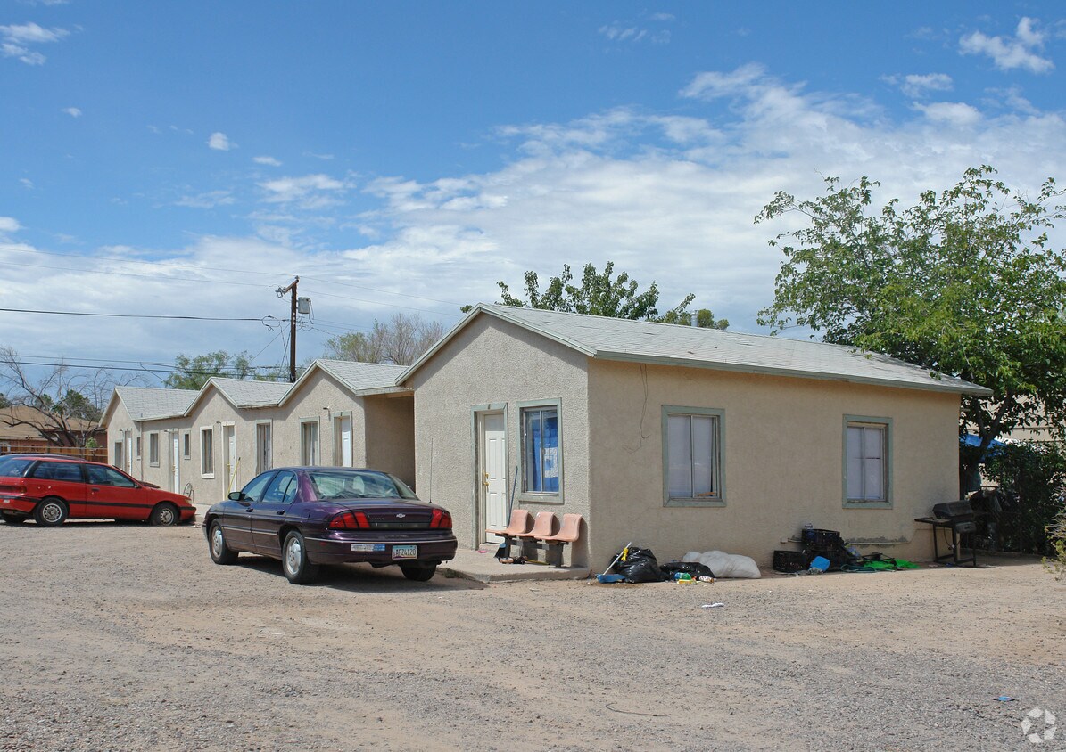 Primary Photo - 123 W Missouri St