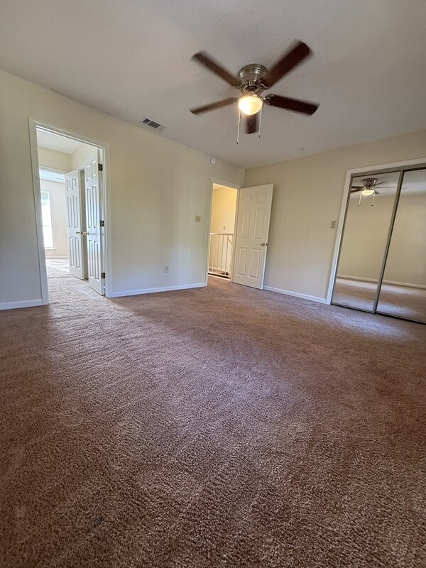 Building Photo - 5335 Rosedown Ct