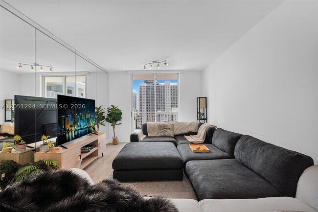 Foto del edificio - 185 SE 14th Terrace