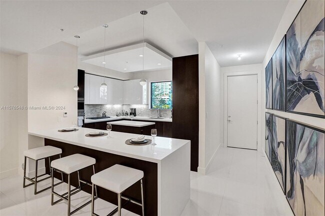 Foto del edificio - 3040 N Ocean Blvd