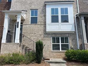 Building Photo - 651 Sunset Park Dr