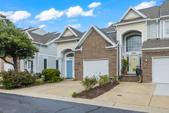 Building Photo - 9468 Bay Front Dr