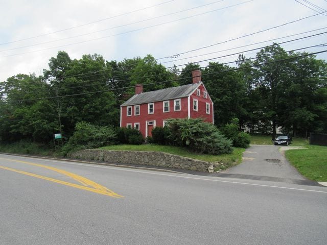 Building Photo - 12 Dover Point Rd