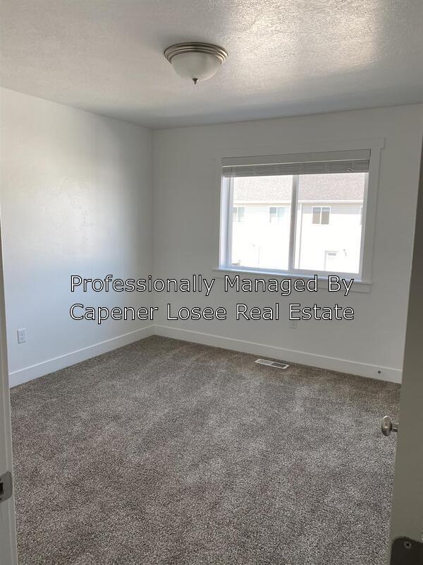 Building Photo - 2460 W 450 N