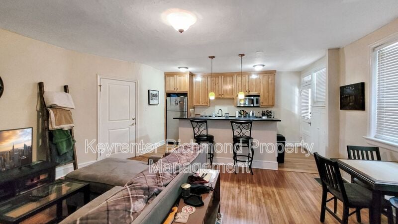 Primary Photo - 2705 Hanover Ave