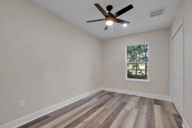 Building Photo - 2034 Harold Ct