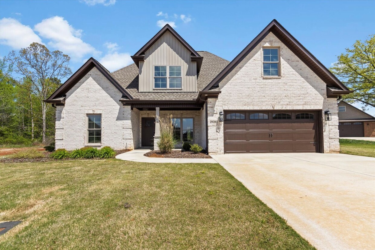 Foto principal - New Home in Graystone Estates!