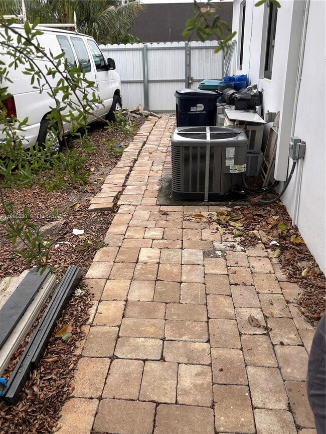 Building Photo - 2875 NW 167th Terrace