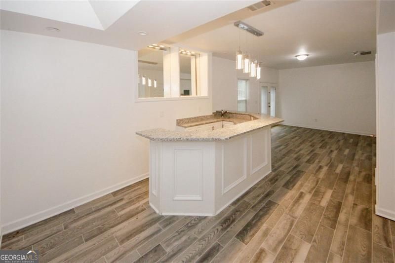 Foto principal - 365 Hunt Creek Dr