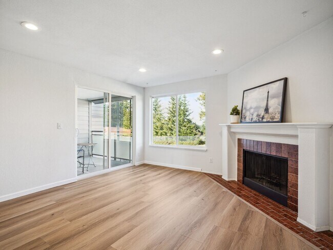 Foto del edificio - Newly Updated 2-Bedroom Condo in convenien...