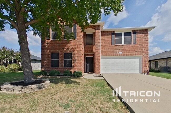 Foto del edificio - 2705 White Pine Dr