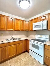 Building Photo - 1412 SW 41st Ave
