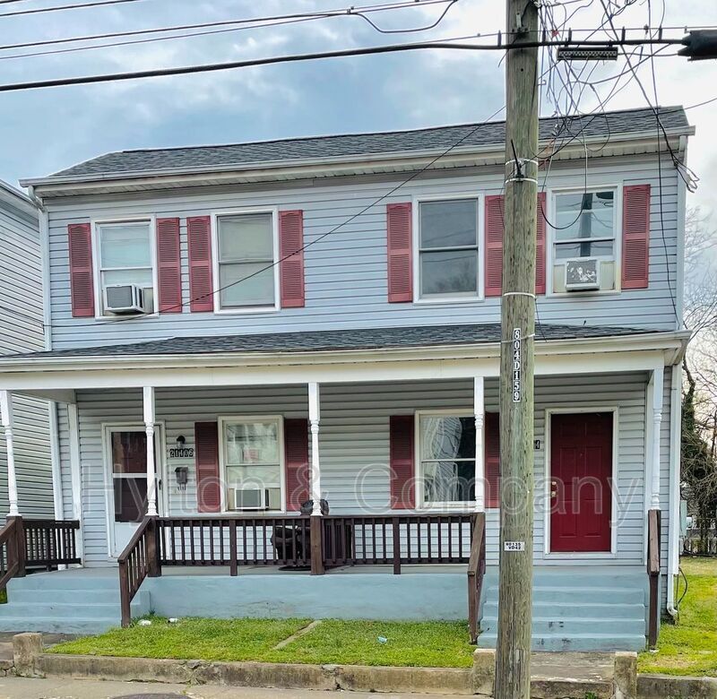 Primary Photo - 21404 Chesterfield Ave