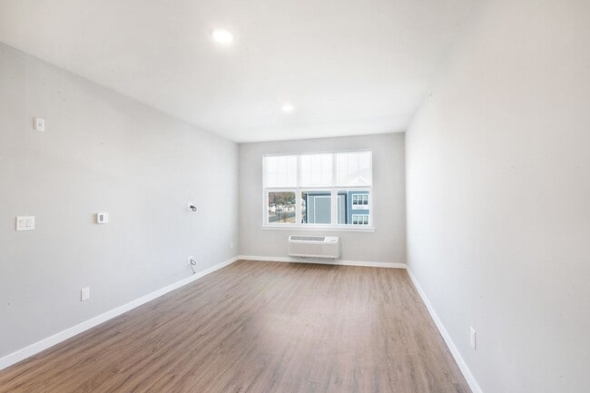 Interior Photo - Station Place