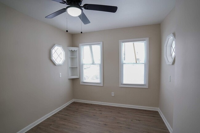 Foto del edificio - This beautifully updated 3-bedroom, 1-bath single-family home is ready for move-in!