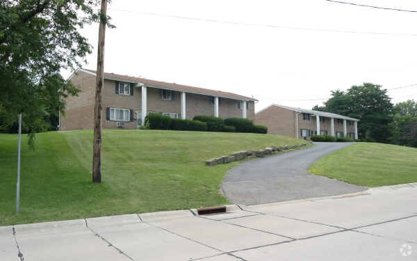 Foto del edificio - 2636-2646 Chamberlain Rd