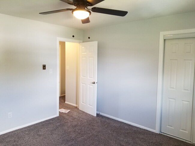 Building Photo - 14258 Talcott Dr