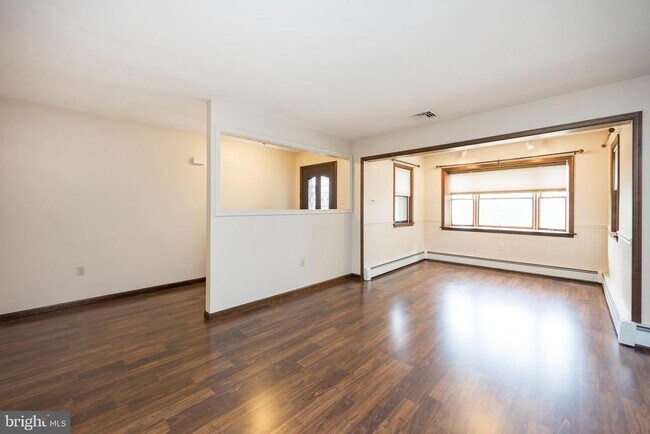 Foto del edificio - 2066 Bridge Rd