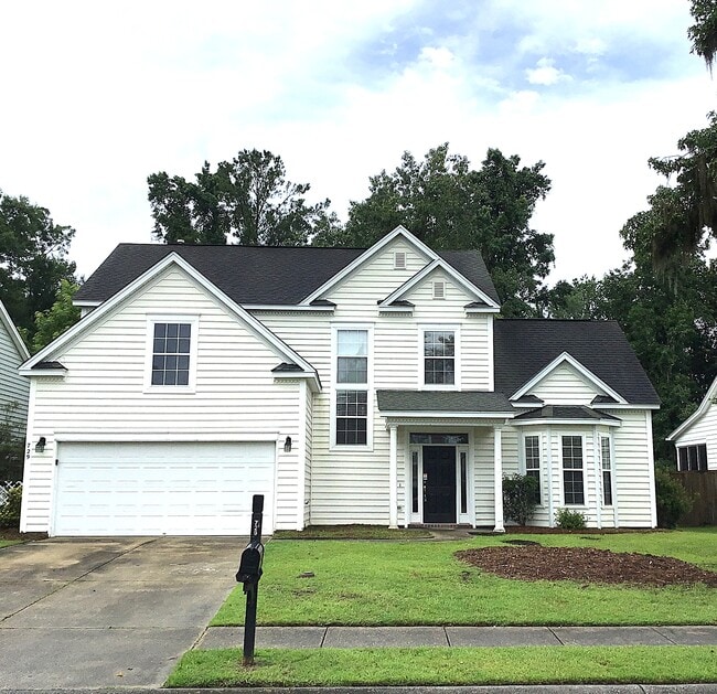 Building Photo - 729 Bent Hickory Rd