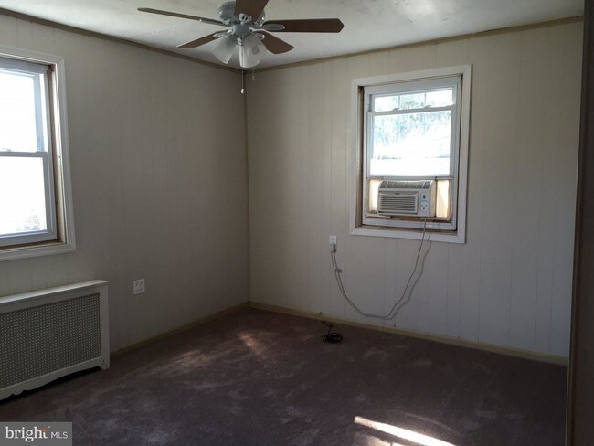 Foto del edificio - 1715 Hazel Ave