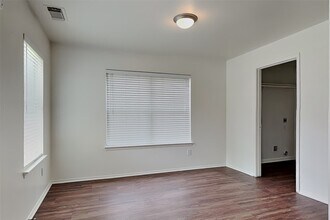 Building Photo - 14750 Autumn Glen Ct